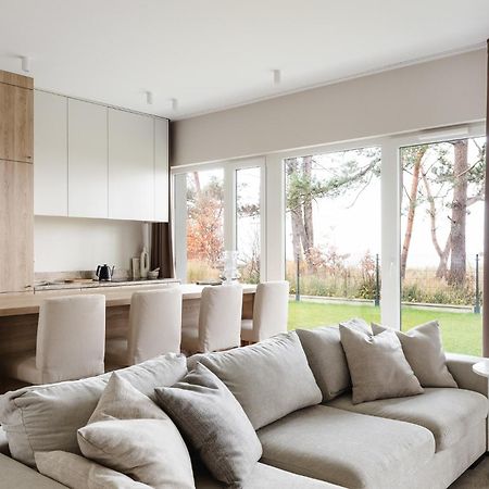 Let'S Sea - 2 Bedroom - Premium Baltic Apartment With Front Sea View Garden And Spa Access Гонски Экстерьер фото