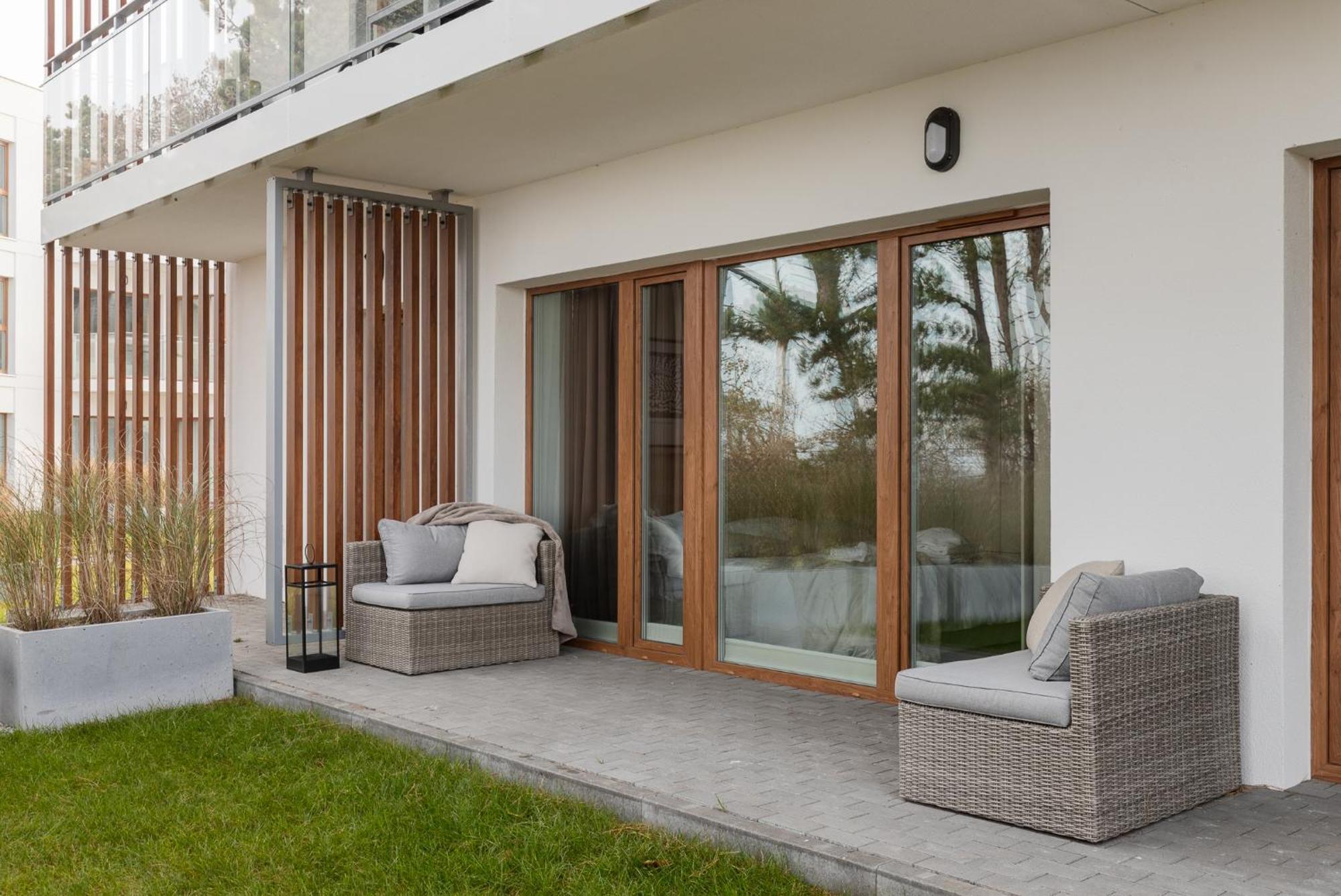 Let'S Sea - 2 Bedroom - Premium Baltic Apartment With Front Sea View Garden And Spa Access Гонски Экстерьер фото